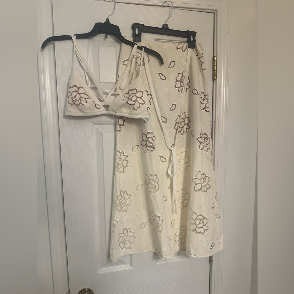 For love and lemons two piece